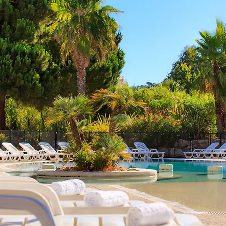 Club Le Capet Resort 3*