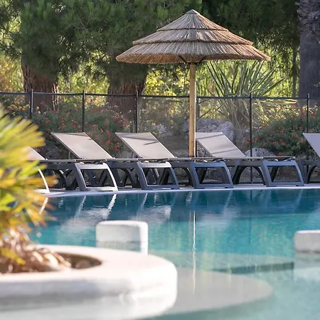 Курортный комплекс Club Le Capet Сент-Максим