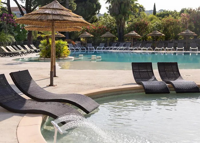 Semesteranläggning (resort) Club Le Capet
