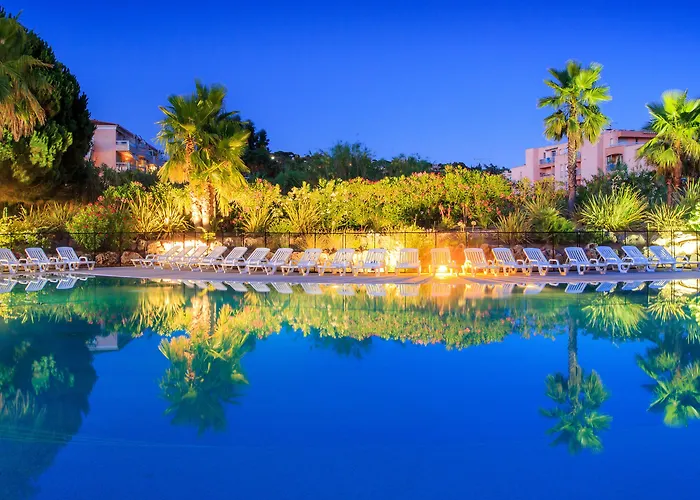 Club Le Capet منتجع 3*